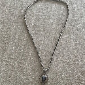 Elegant Silver Pendant Necklace